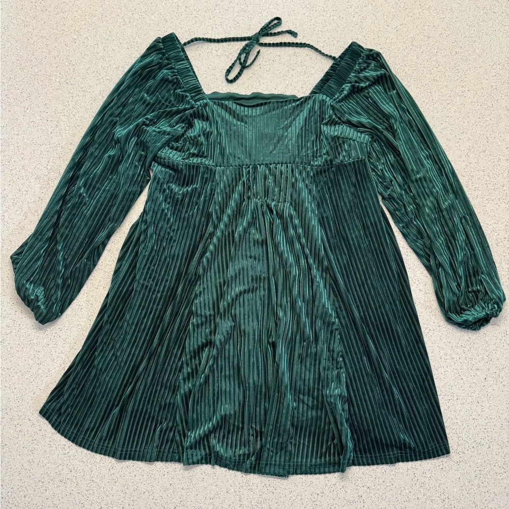 Elegant Green Midi Dress